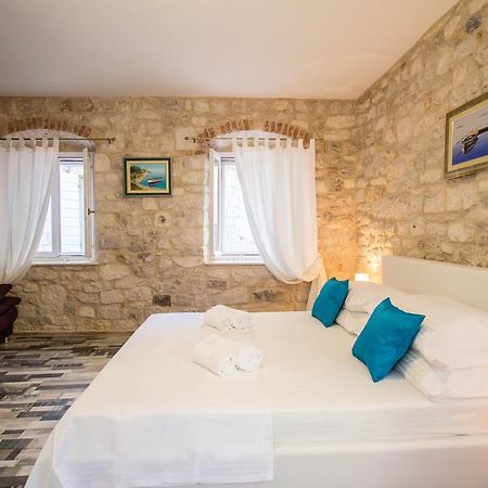 Apartment Toma Trogir Exterior photo
